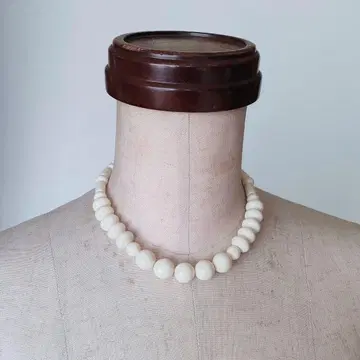 화이트 비즈 목걸이 레트로 빈티지 비즈 목걸이