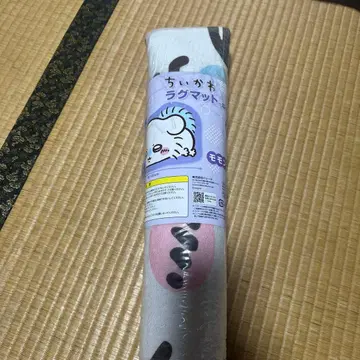 치이카와 러그 매트 모몽가