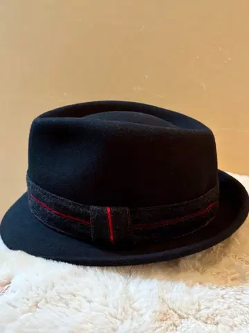 블랙 울 펠트 햇