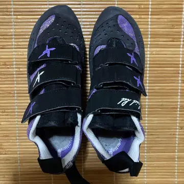 클라이밍 신발 블랙/퍼플