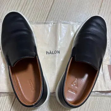 hALON 블랙 가죽 슬립온