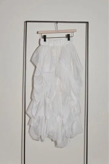 the toe Iris Tulle Skirt