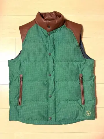 AIGLE 다운 베스트 소가죽