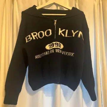 BROOKLYN 1998 후드 부착 니트 스웨터