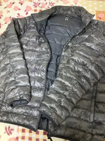UNIQLO 울트라 라이트 다운 자켓 XL 카모 패턴