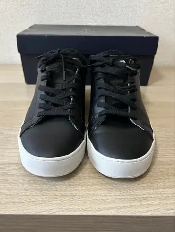 NANO universe 극미품 다메리노 28cm 블랙 가죽 스니커즈