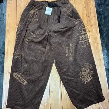 코듀로이 팬츠 (큐브 슈가)