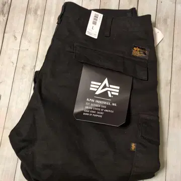 [ALPHA] 슬림 컴뱃 카고 팬츠 블랙
