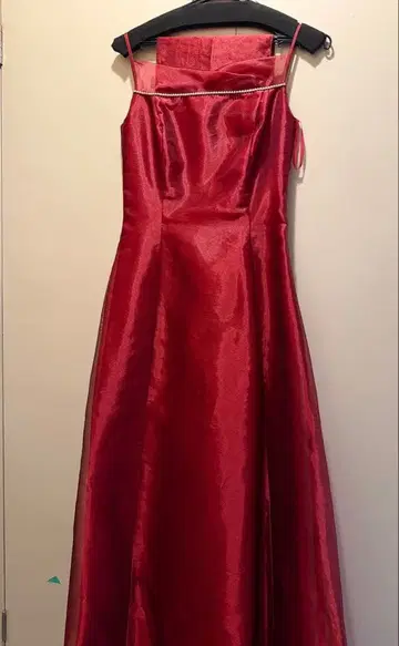 발표회용 스트랩 달린 A라인 드레스