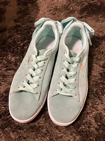 PUMA 리본 포함 민트 그린 스니커즈 BLACKPINK 모델