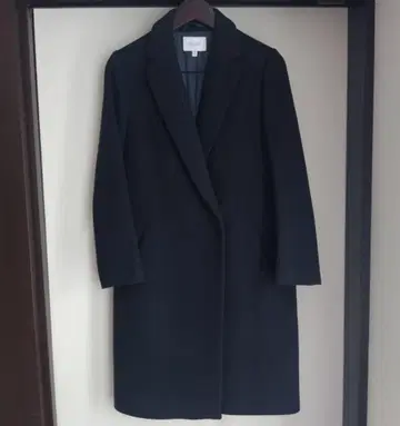 유나이티드 애로우즈의 체스터 코트