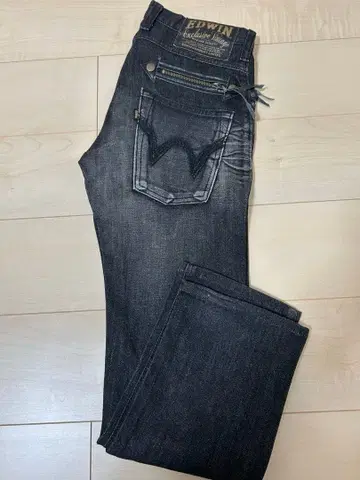 EDWIN 다크 그레이 슬림 핏 데님