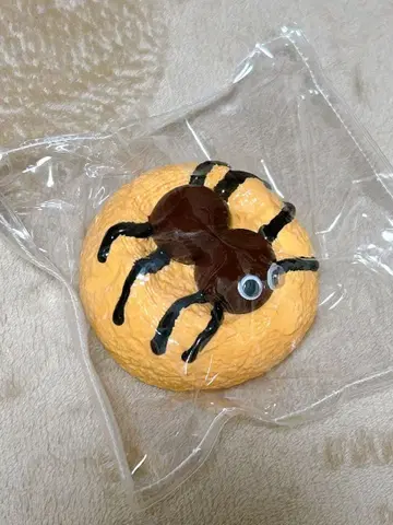 해외 스퀴즈 CreamyTree 거미 모양 케이크 한정품