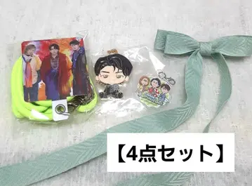 미세스 Mrs. GREEN APPLE 키링 4개 세트