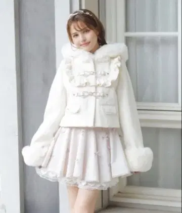 LIZLISA 비쥬 리본 숏코트 OW