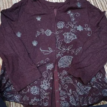 레리안 꽃무늬 자수 가디건 와인 레드