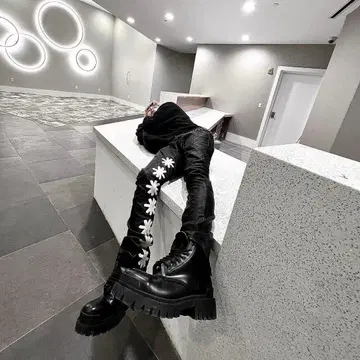 lostshdws 플레어 팬츠 28