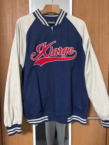 XLARGE 바시티 자켓 네이비/크림