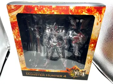 몬스터 헌터 4 레우스 장비 헌터 액션 피규어