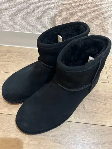 EMU Australia 블랙 어그 부츠 (방수)