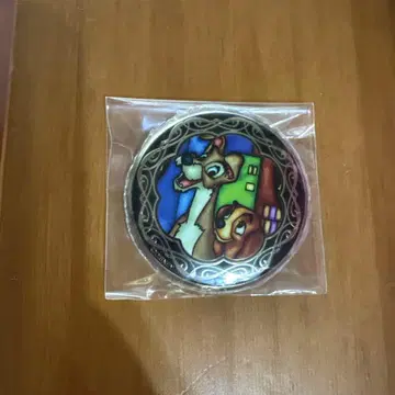 디즈니 금 배지