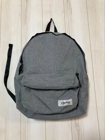 EASTPAK 그레이 백팩