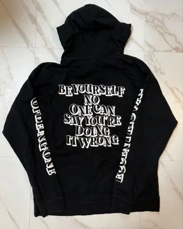 AZULby moussy 후드티