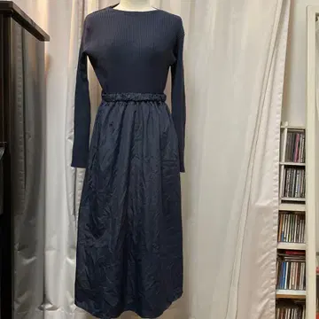 네이비 니트 원피스 긴팔 허리밴딩