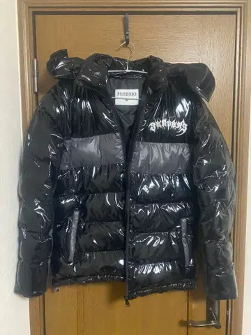 JANPARI 광택 다운 자켓 M 사이즈