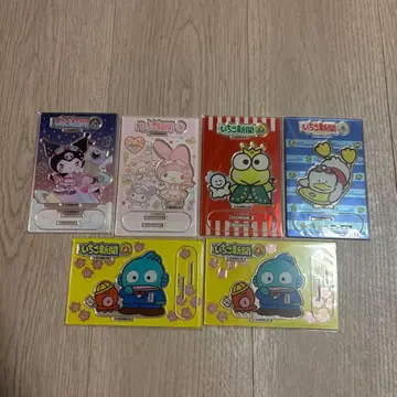 [ 미개봉 새상품 ] 산리오 딸기신문 50TH 아크릴 스탠드 6개 세트