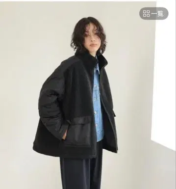 스탠드 보아 퀼트 자켓 블랙