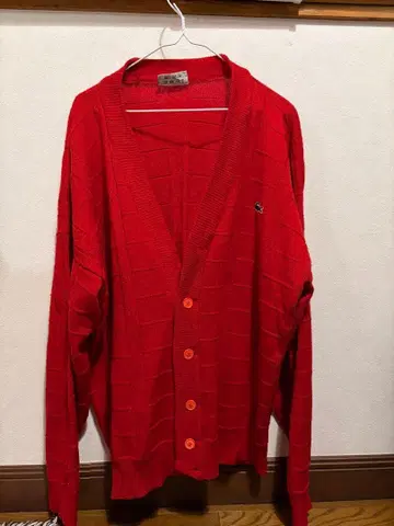 LACOSTE 레드 가디건