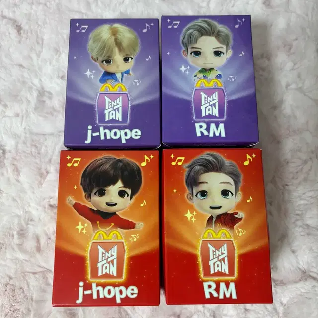 방탄 맥도날드 콜라보 타이니탄 호석 남준 피규어 일괄