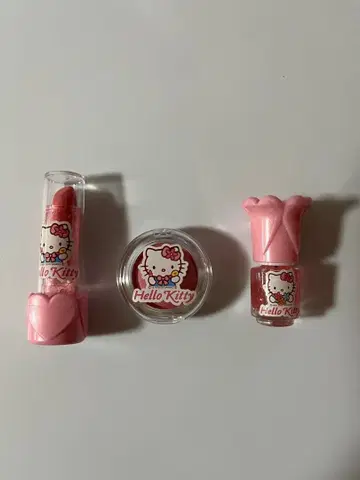헤이세이 레트로 헬로키티 립, 티크, 네일 3종 세트