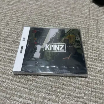KMNZ OUR DAYS 새상품 미개봉