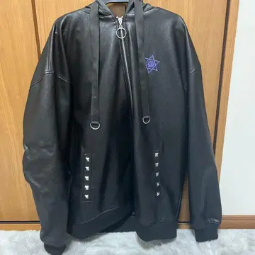 PSYCHO NATION 토끼 귀 가죽 자켓