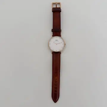 다니엘 웰링턴 손목시계 스와로브스키