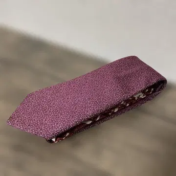 지라프 넥타이 빨간색 x 보르도 체크 무늬