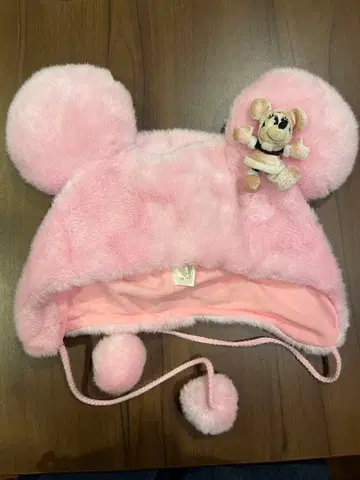 미키 귀 달린 핑크 퍼 햇