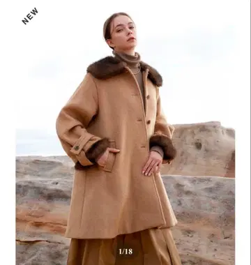 Acka fur flare middle coat