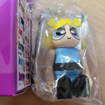 베어브릭 시리즈 50 파워퍼프걸스 버블스 뒷면