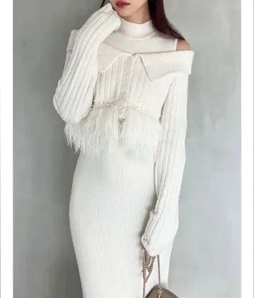 RESEXXY 페더 헴 레이어드 니트 원피스