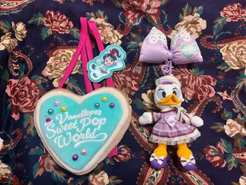 디즈니 팔루자 바넬로피 숄더 파우치, 데이지 누이바, 리본