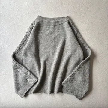 [ 새상품급 ] 레리움 울 캐시미어 케이블 라인 니트 루즈핏