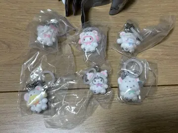 산리오 캐릭터 후와후와 스노우 메지루시 액세서리 컴프 전 6종