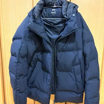[ 유니클로 ] 심리스 다운 자켓 L 사이즈 네이비