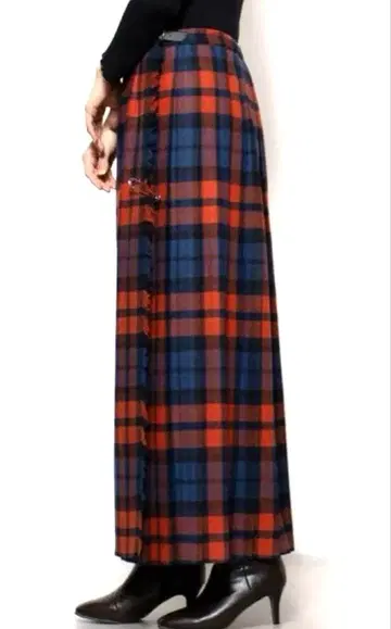 [ 새상품급 ] 오닐 오브 더블린 플리츠 스커트 롱 GB10