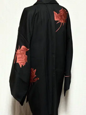 미사용품 기모노 순수 실크 장미 무늬 겉옷 (겉옷 끈) 선착순