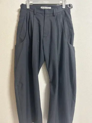 [NVER FORGET] 커브 실루엣 트라우저