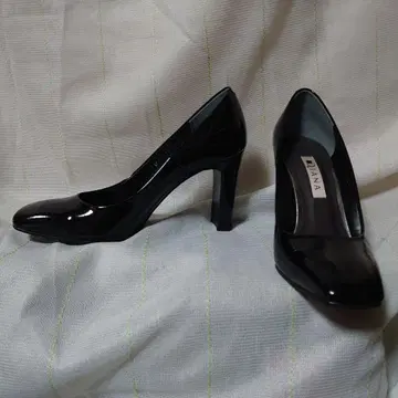 DIANA 블랙 하이힐 22.5cm